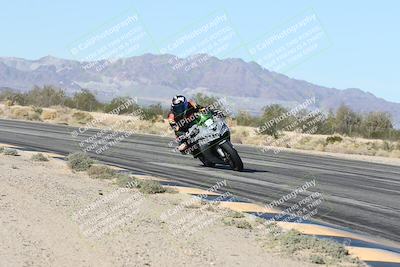 media/Dec-04-2025-Racers Edge (Thu) [[5ebc9f124d]]/3-B Group/3-Session 2 (Turn 7 Inside)/